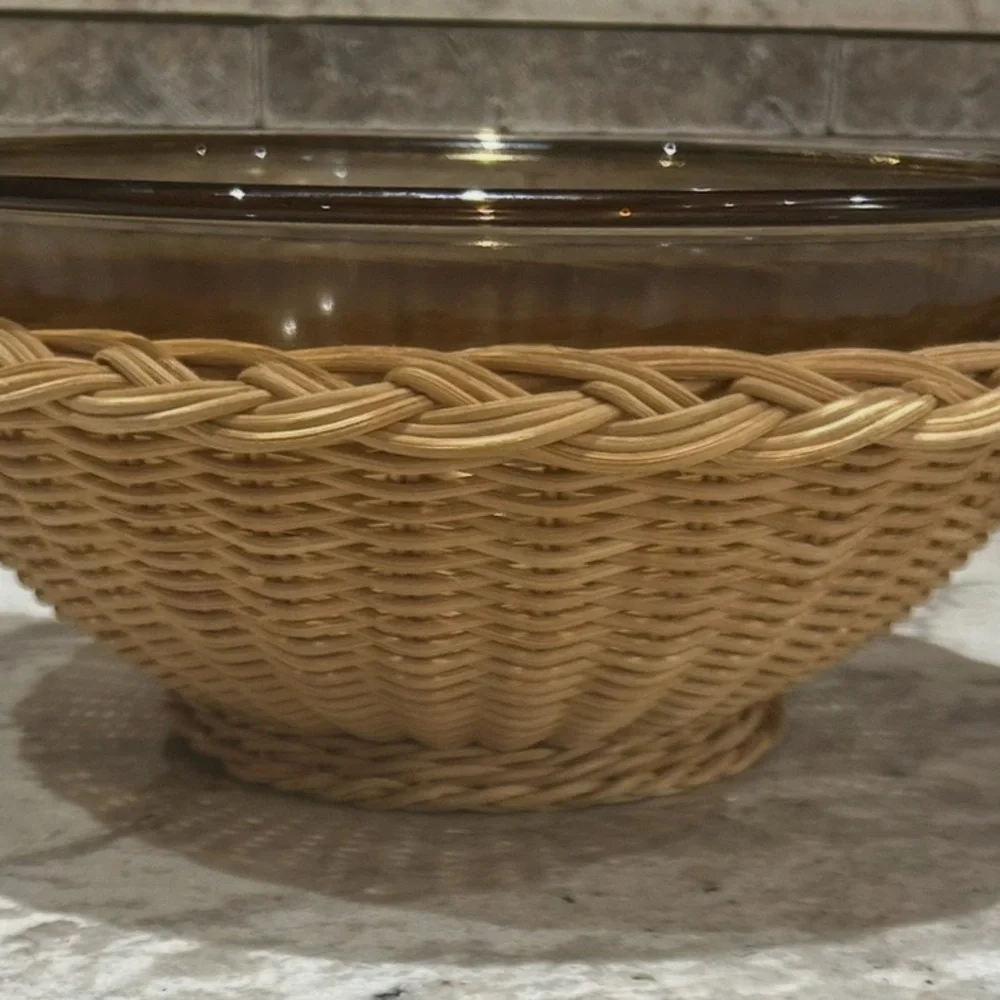 Vintage Amber Pyrex #323 3-Qt Mixing Bowl with Wicker Serving Basket